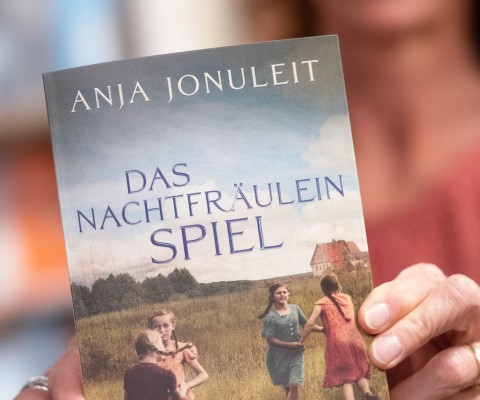 Anja Jonuleit - Lesung - Das Nachtfraeuleinspiel - Buchhandlung Greif